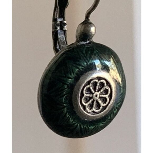 Vintage Limited Green enamel dangle earrings, in Oxidized Silver tone, Stamped - Picture 2 of 5
